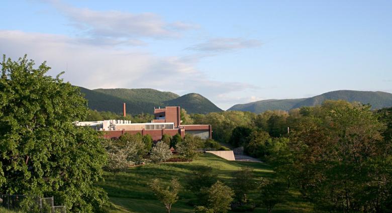 Photograph of the entrance to the Dia:Beacon Museum, Wikimedia Commons