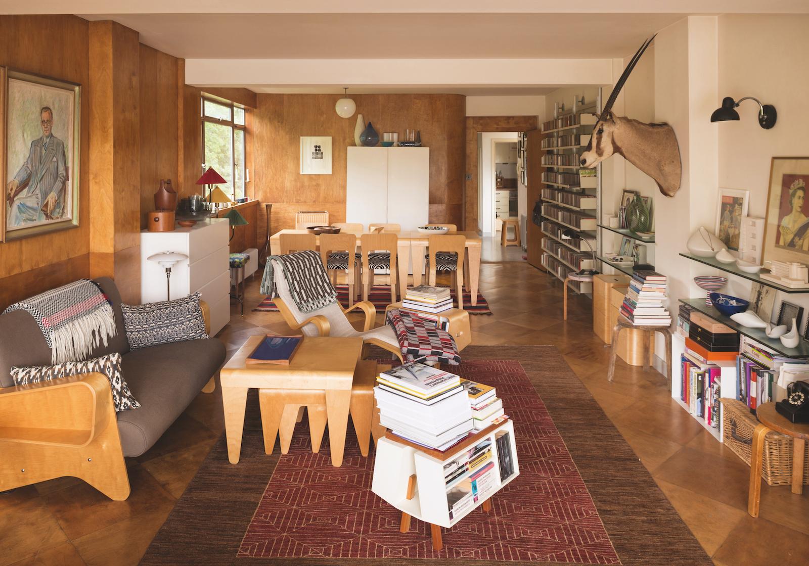 Wells Coates, Isokon Penthouse, for Jack &amp; Molly Pritchard, living room, London, England, UK, completed 1934. (page 103).