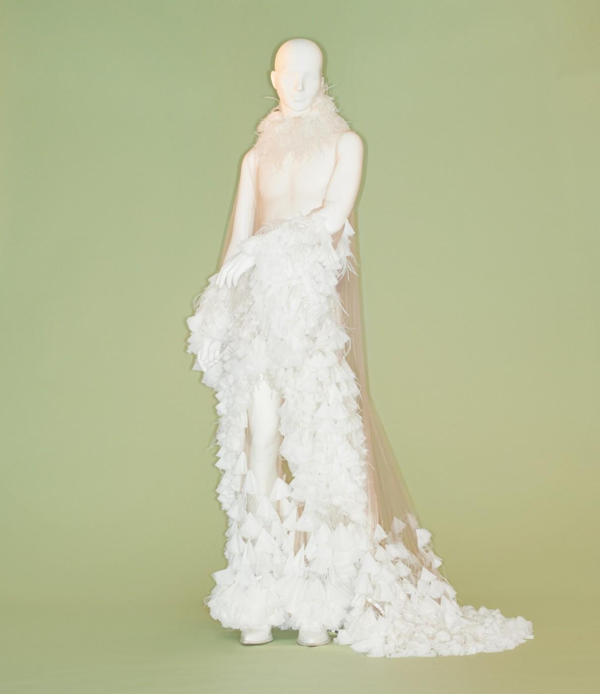 Wedding Ensemble, Alejandro Gómez Palomo (Spanish, born 1992) for Palomo Spain (Spanish, founded 2015), spring/summer 2018; Courtesy of Palomo Spain. 