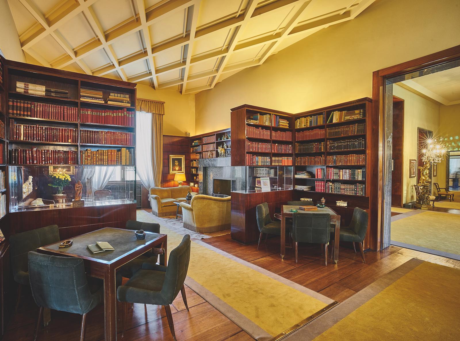 Piero Portaluppi, Villa Necchi Campiglio, for the Necchi Campiglio Family, library, Milan, Italy, completed 1935. (page 325).