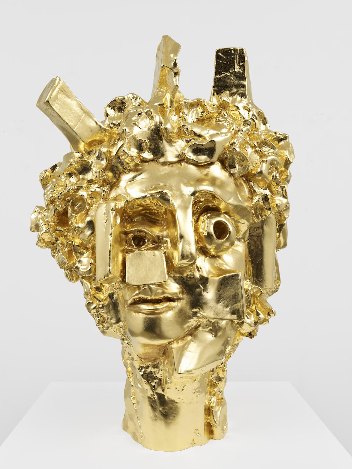 George Condo, Constellation II, 2022. Aluminum, gold leaf, 31 × 21 3/4 × 20 3/4 in, 78.7 × 55.3 × 52.7 cm © George Condo / ARS (Artists Rights Society), New York, 2023.  Photo: Sarah Muehlbauer. Courtesy the artist and Sprüth Magers