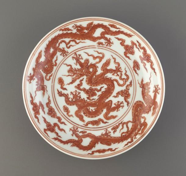 Dish with design of dragons and clouds