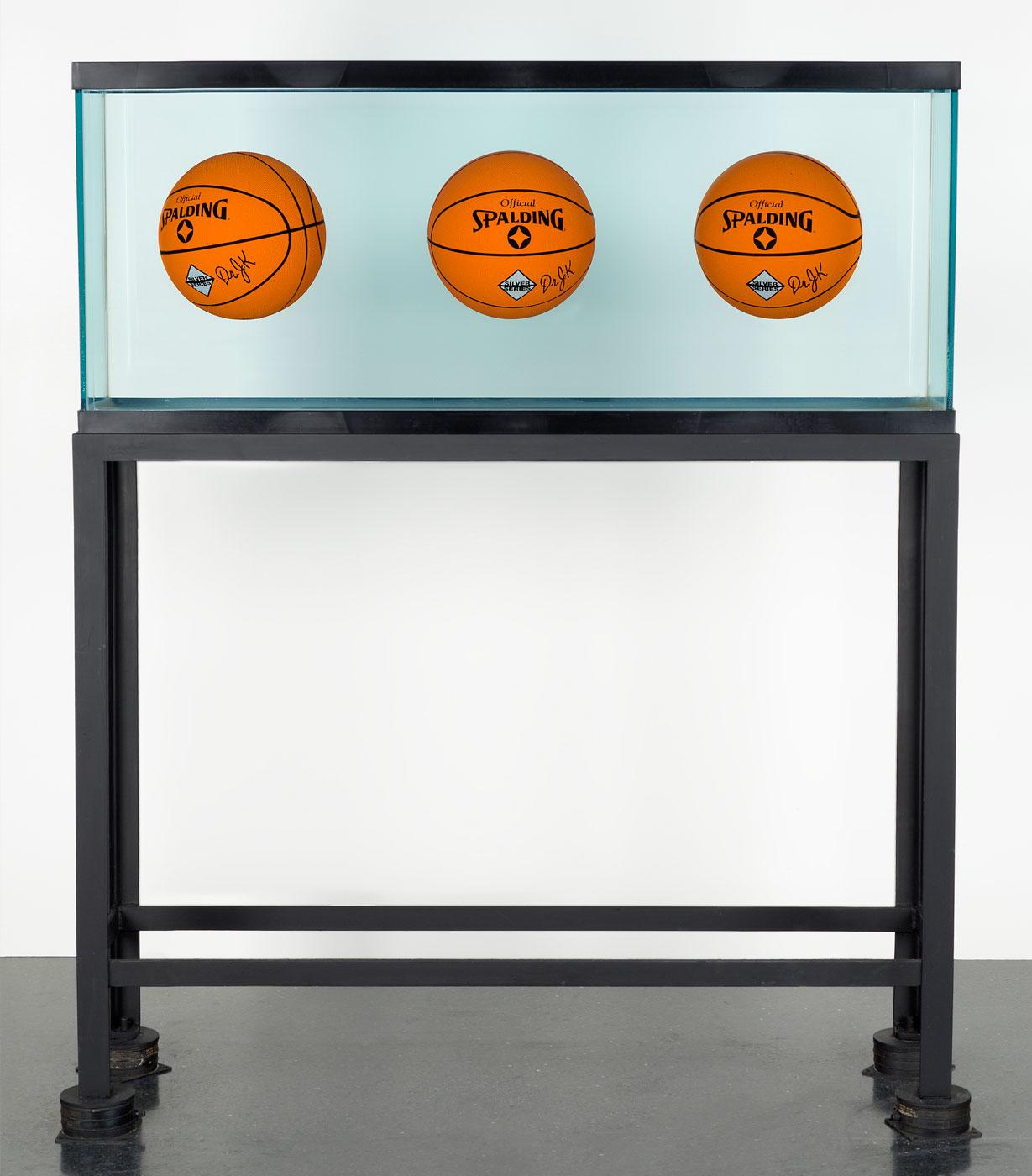 Jeff Koons, Three Ball Total Equilibrium Tank