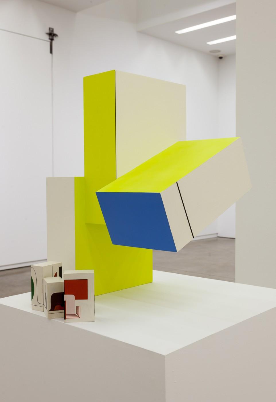 Clare Rojas: Egret at Kavi Gupta