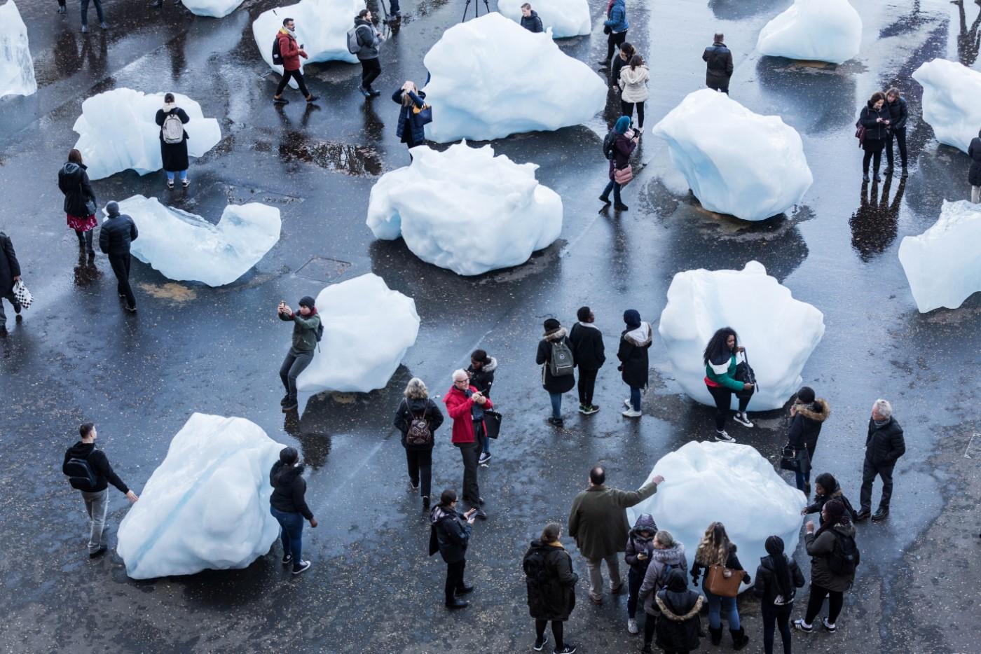 Ice Watch by Olafur Eliasson and Minik Rosing