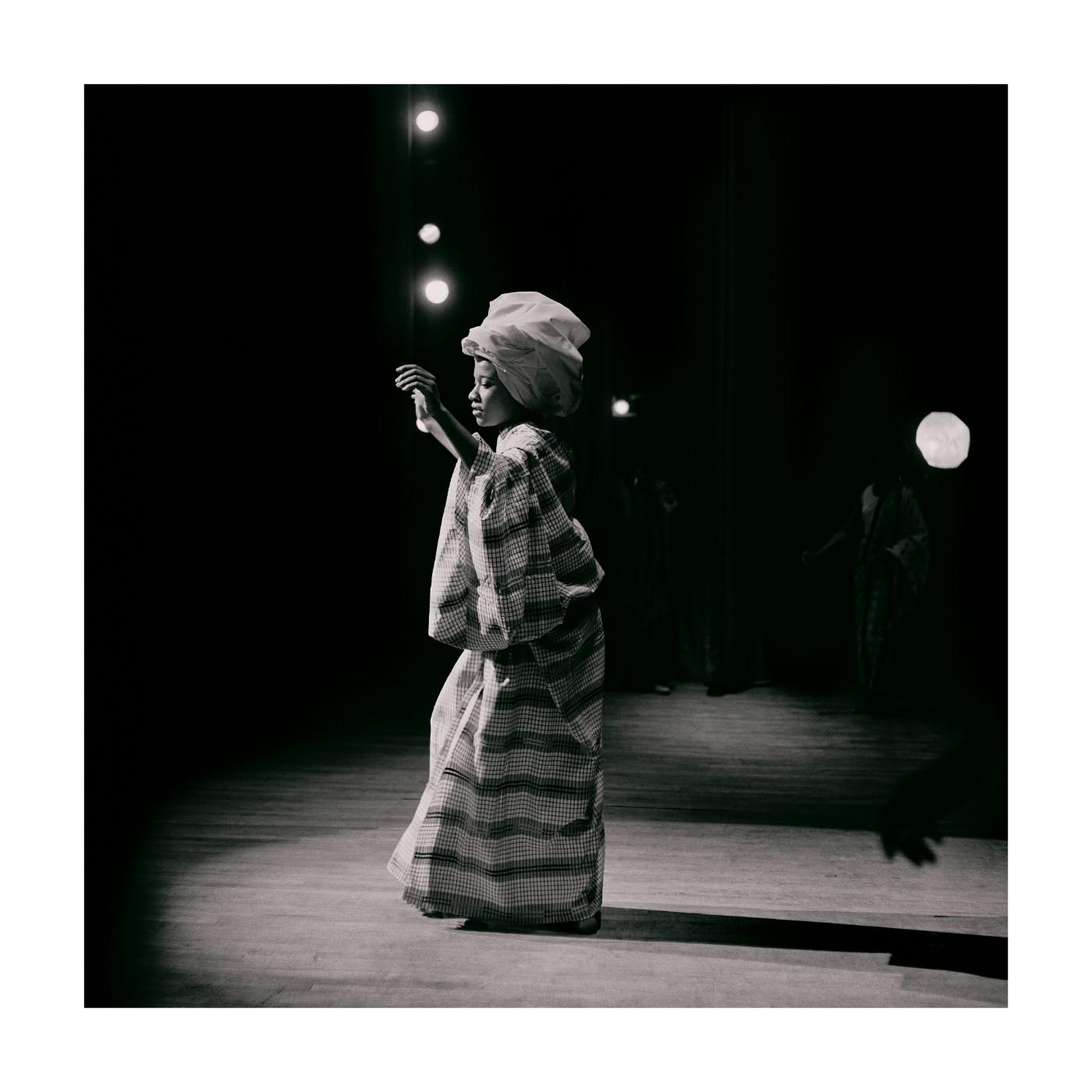Kwame Brathwaite. Grandassa Model onstage, Apollo Theater, Harlem, ca. 1968.