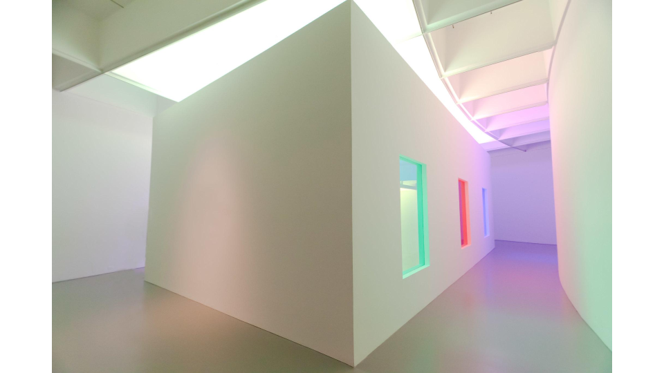 Room within a room  Chromosaturation, 1965. Installation by Carlos Cruz Diez