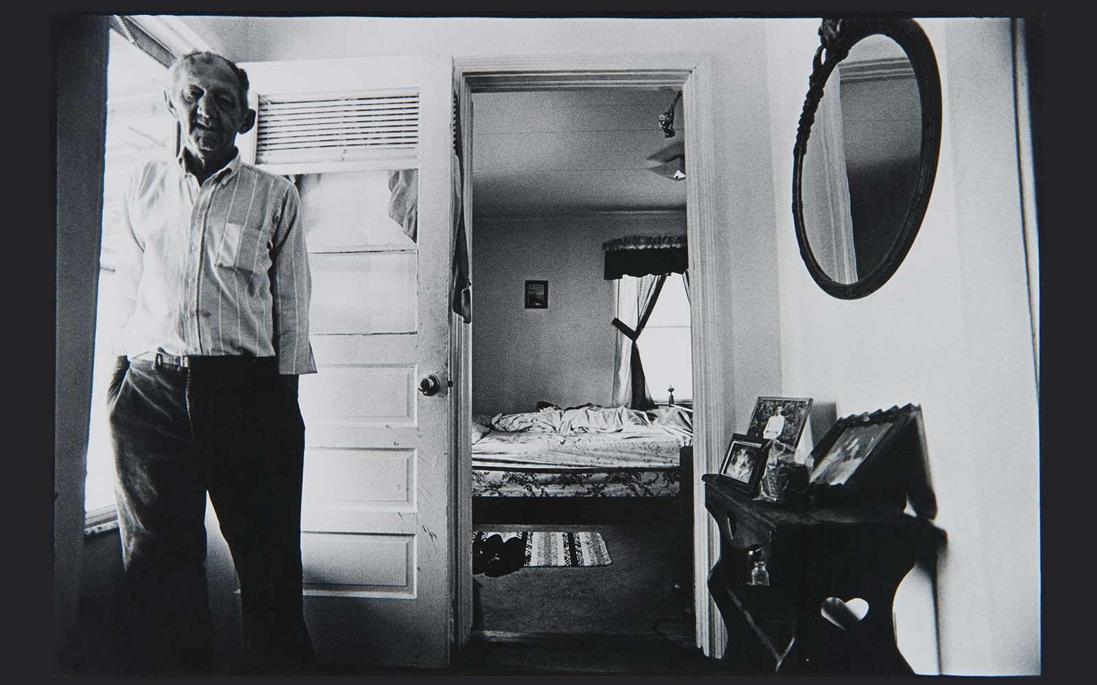 Luis-rey Velasco, Mr. Munn, 2002