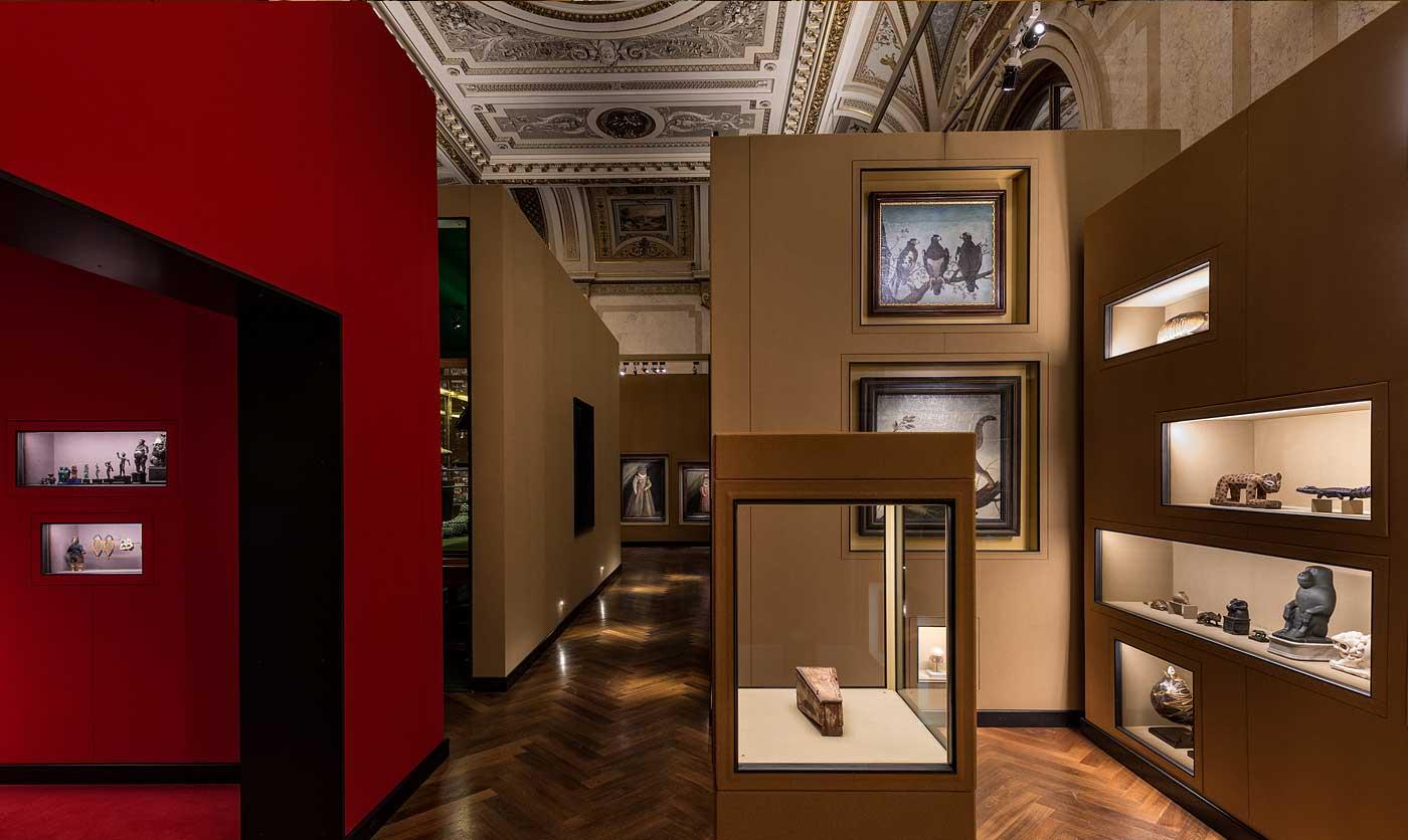 Installation view of Spitzmaus Mummy in a Coffin and other Treasures