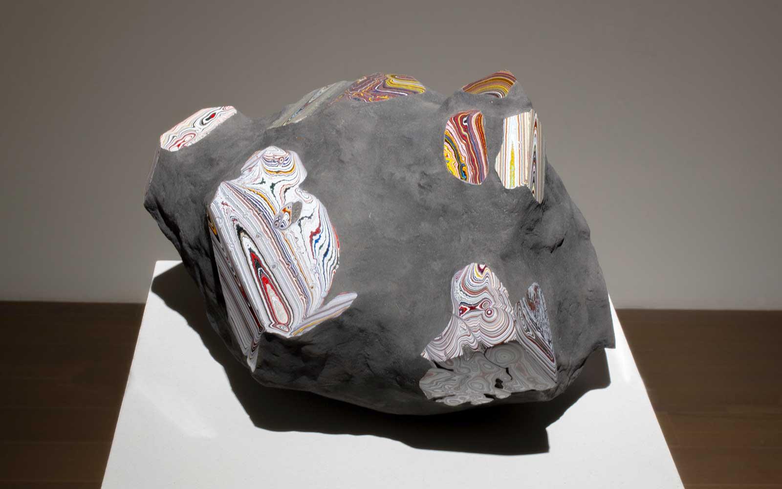 Agnieszka Kurant, Post-fordite 3, 2019.